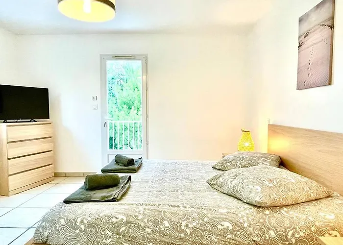 Charmante Pour 10 Personnes Villa *