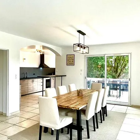 Charmante Pour 10 Personnes *